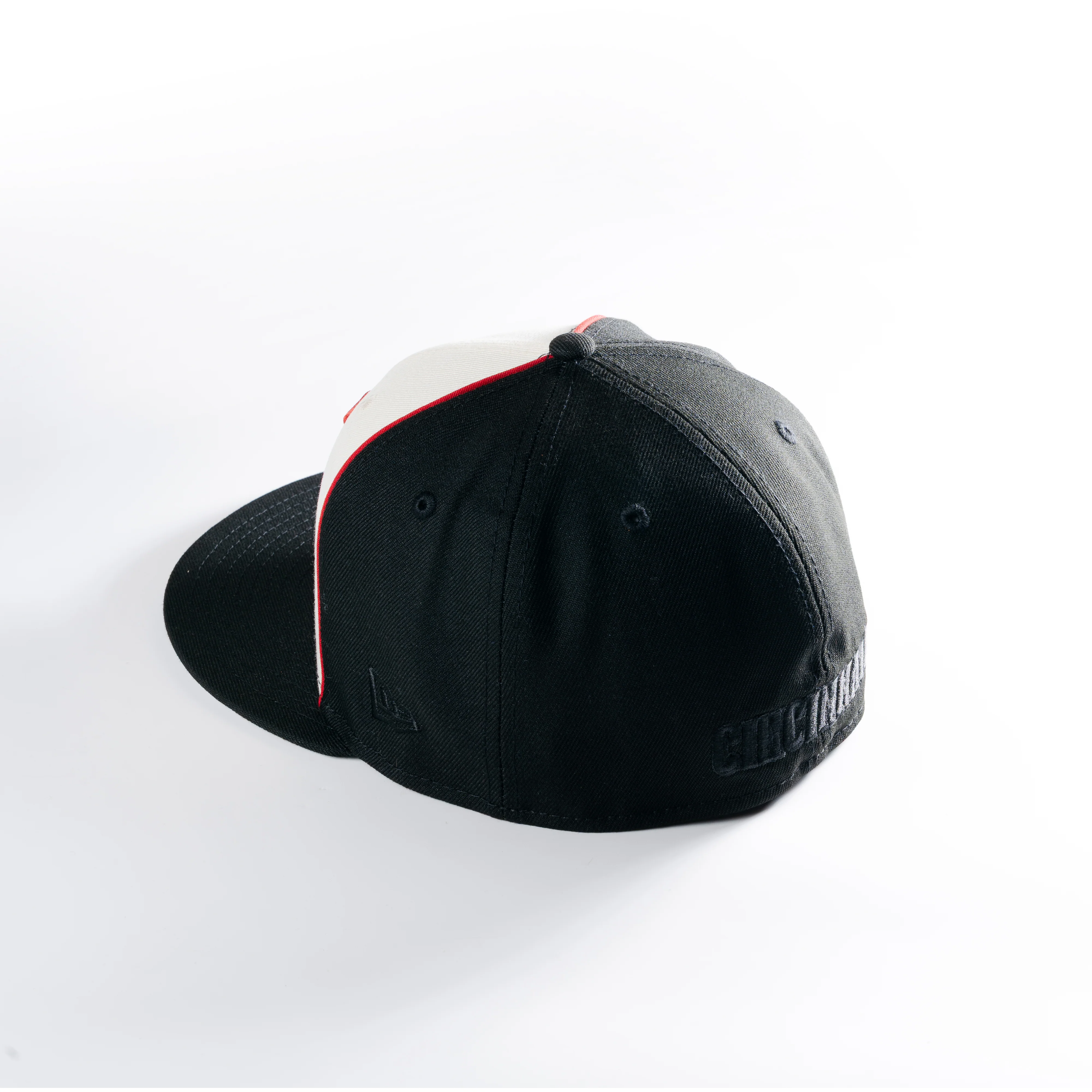 CINCINNATI REDS OLD ENGLISH 59FIFTY FITTED HAT - Image 3