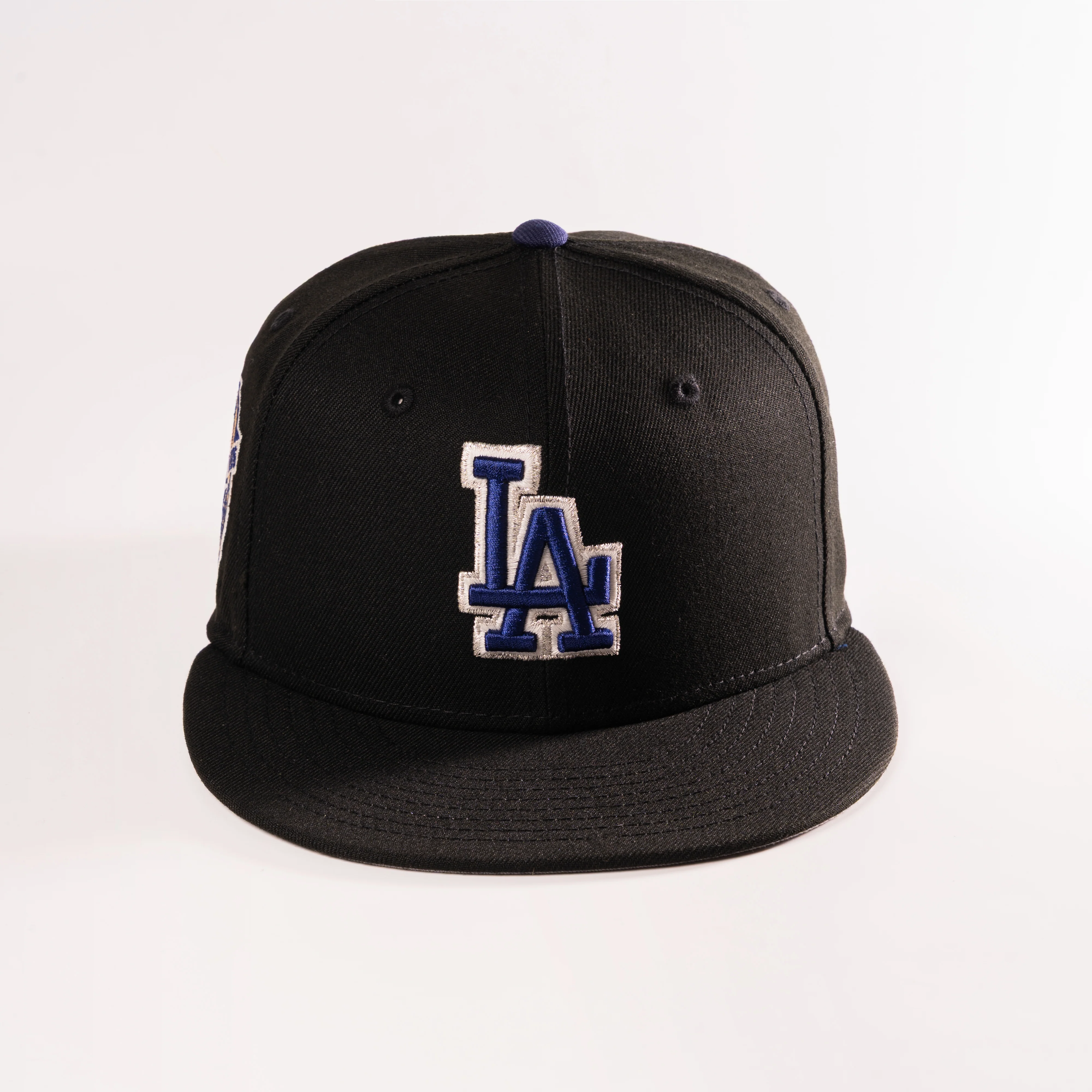 LOS ANGELES DODGERS BACK TO BACK CHAMPS 59FIFTY FITTED HAT - Image 2