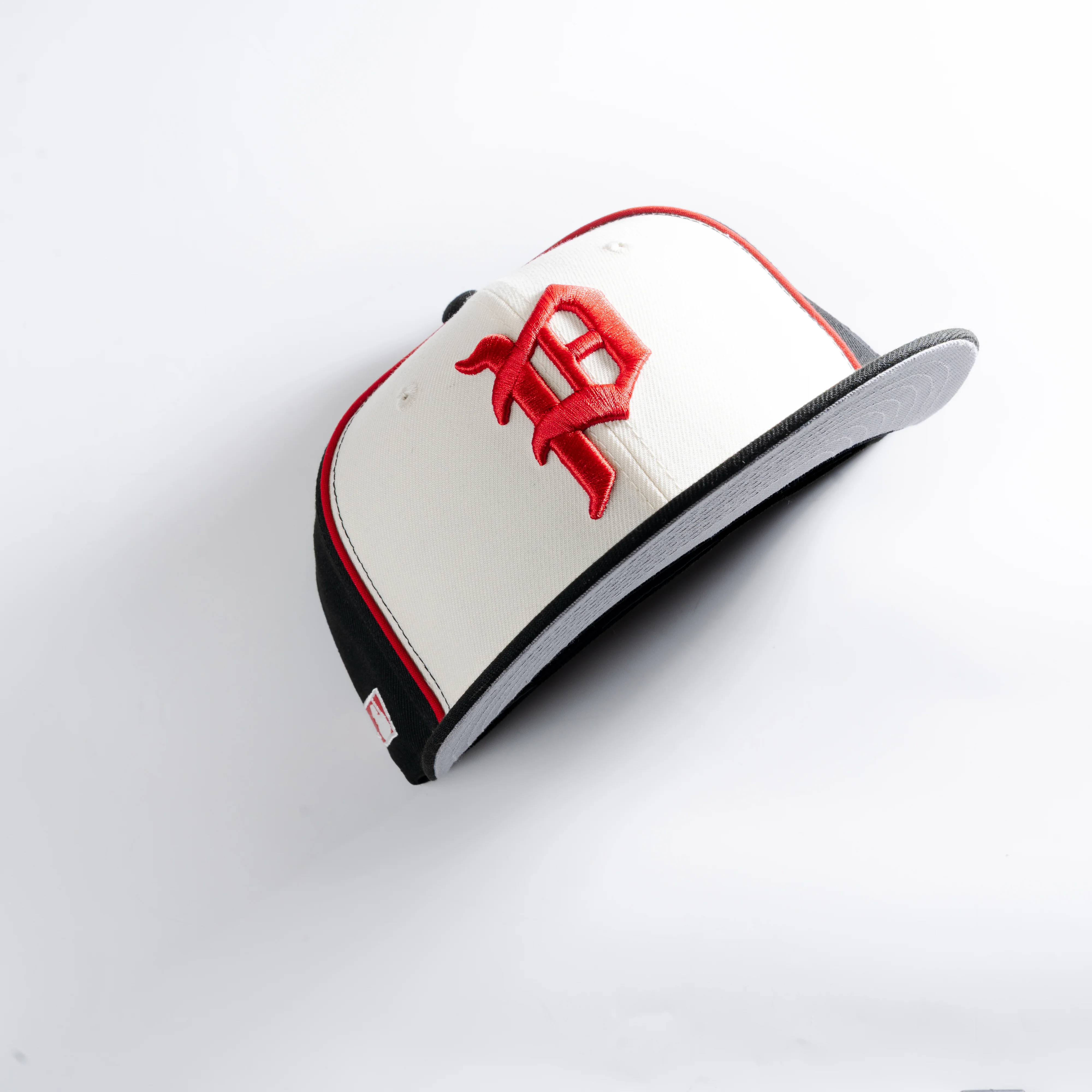 PHILADELPHIA PHILLIES OLD ENGLISH 59FIFTY FITTED HAT