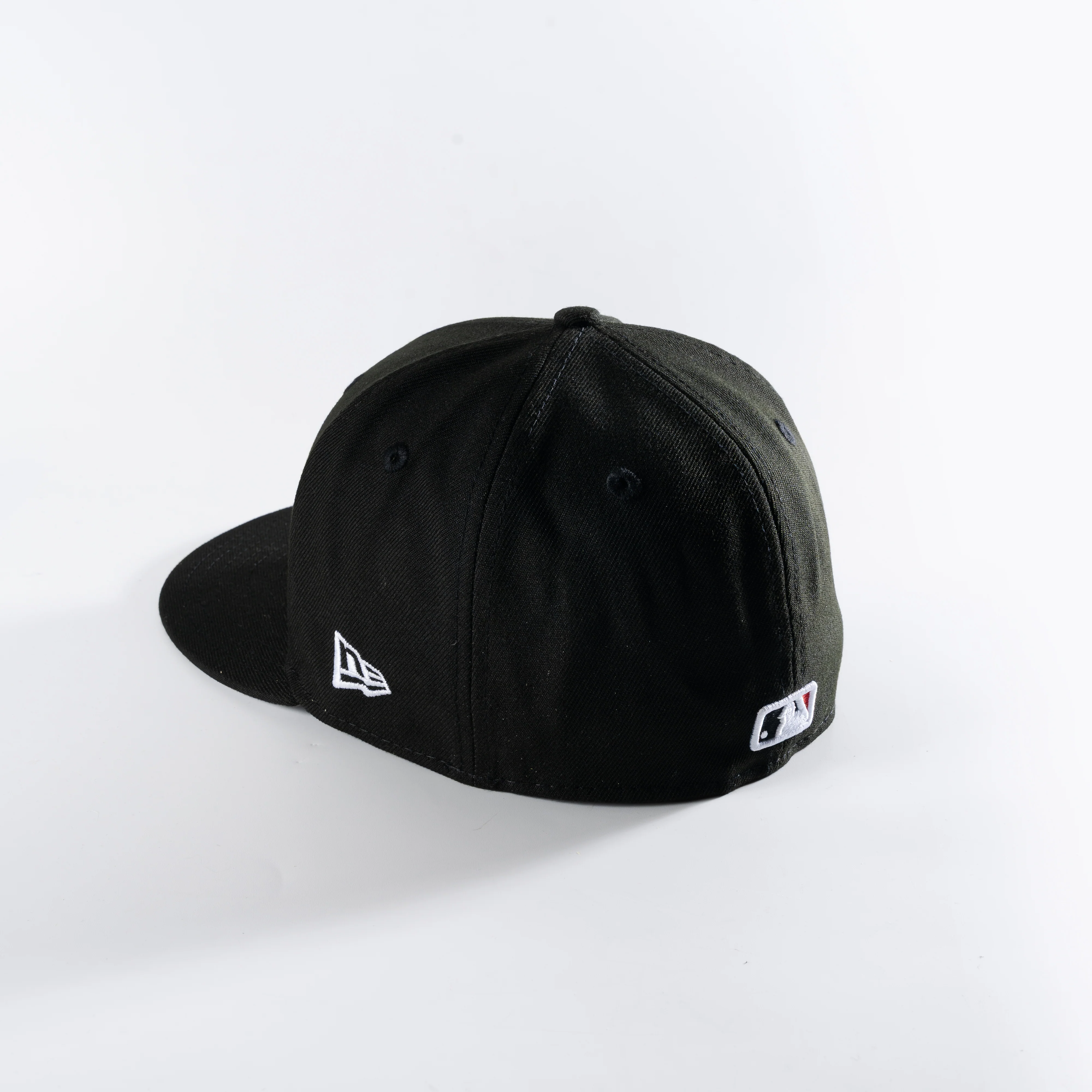 TORONTO BLUE JAYS 2025 AMERICAN LEAGUE CHAMPIONS JET BLACK 59FIFTY FITTED HAT - Image 3