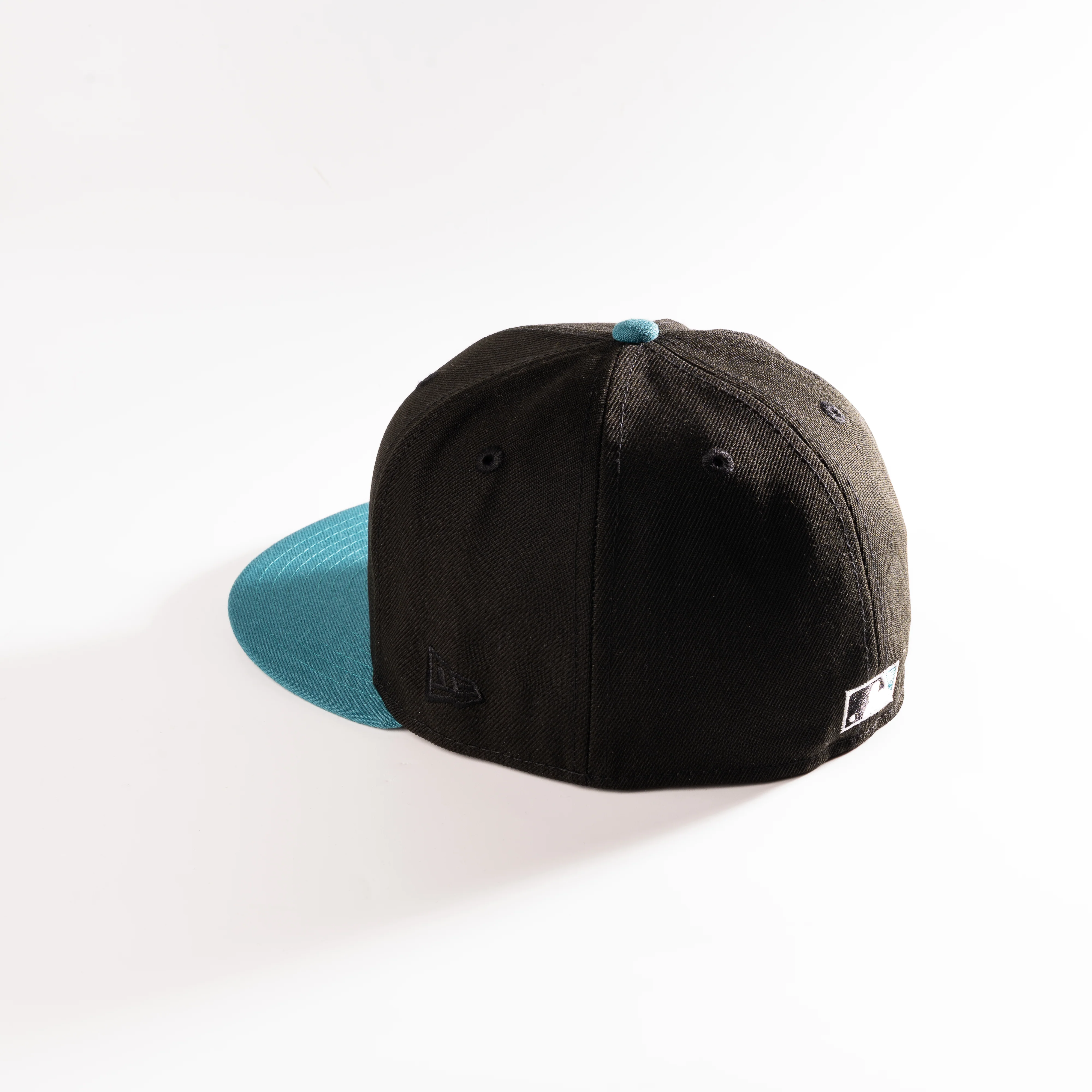 TORONTO BLUE JAYS 2TONE PIXEL 59FIFTY FITTED HAT - Image 3