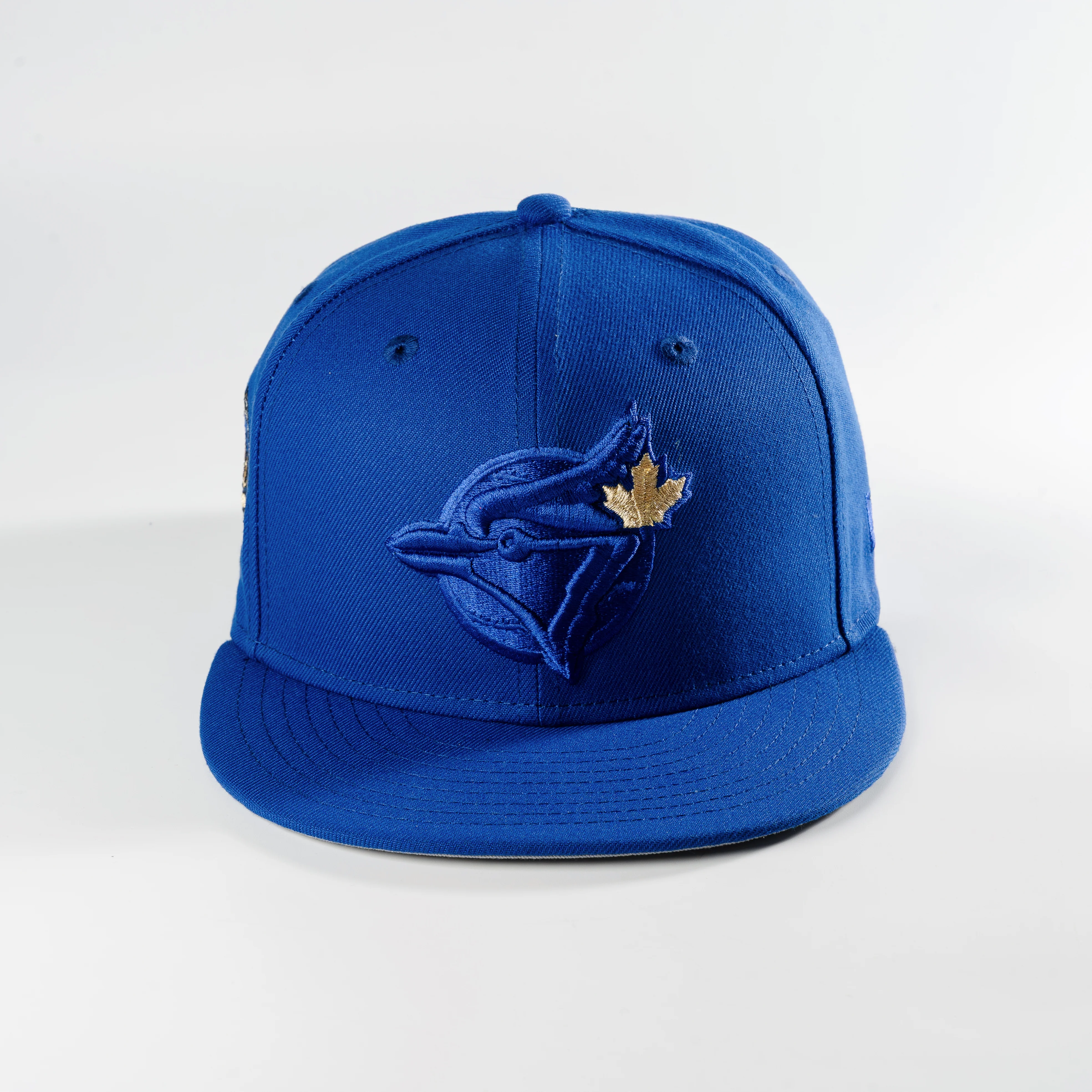 TORONTO BLUE JAYS 6IX GOLD CALMING BLUE 59FIFTY FITTED HAT - Image 2
