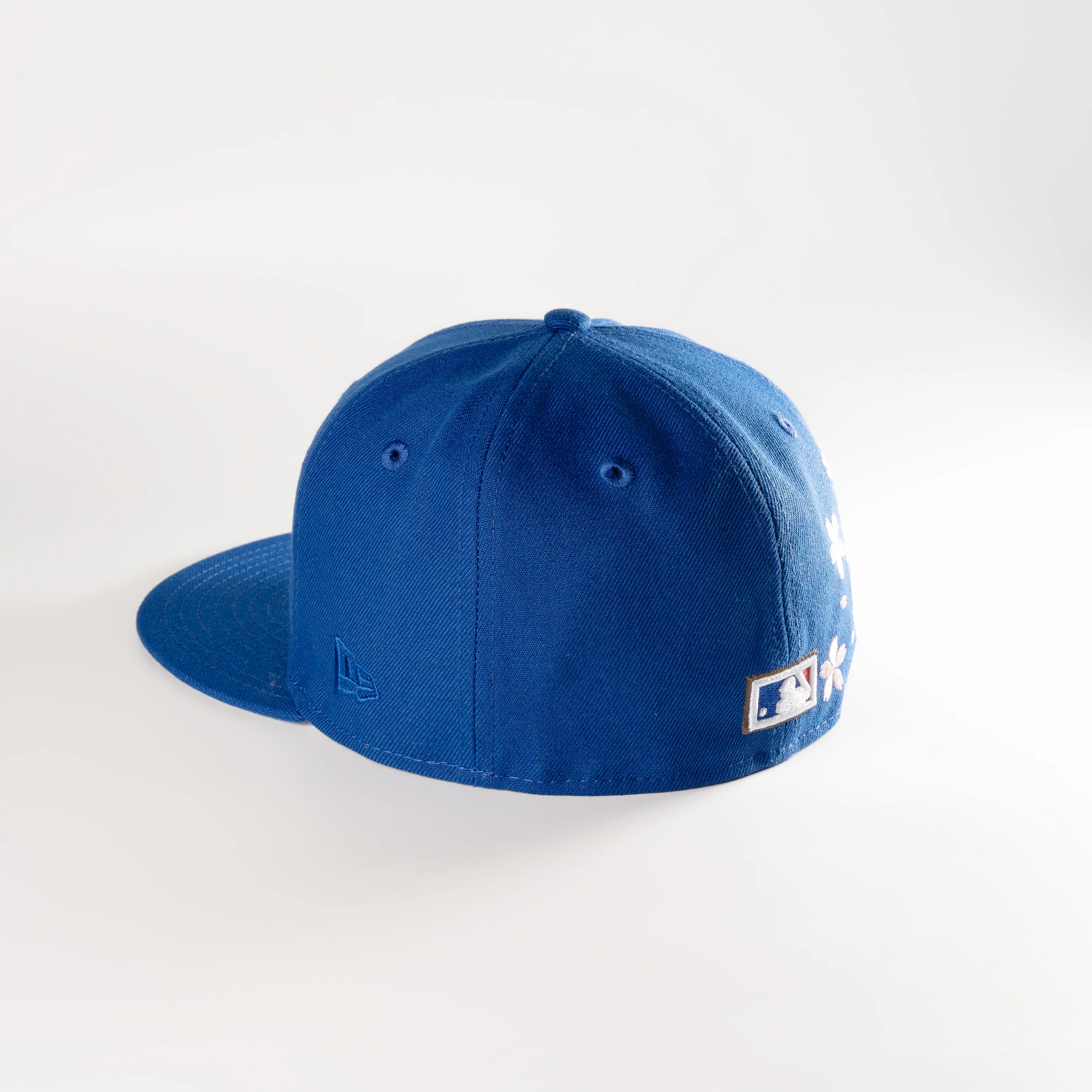 TORONTO BLUE JAYS CHERRY BLOSSOMS 59FIFTY FITTED HAT - Image 3