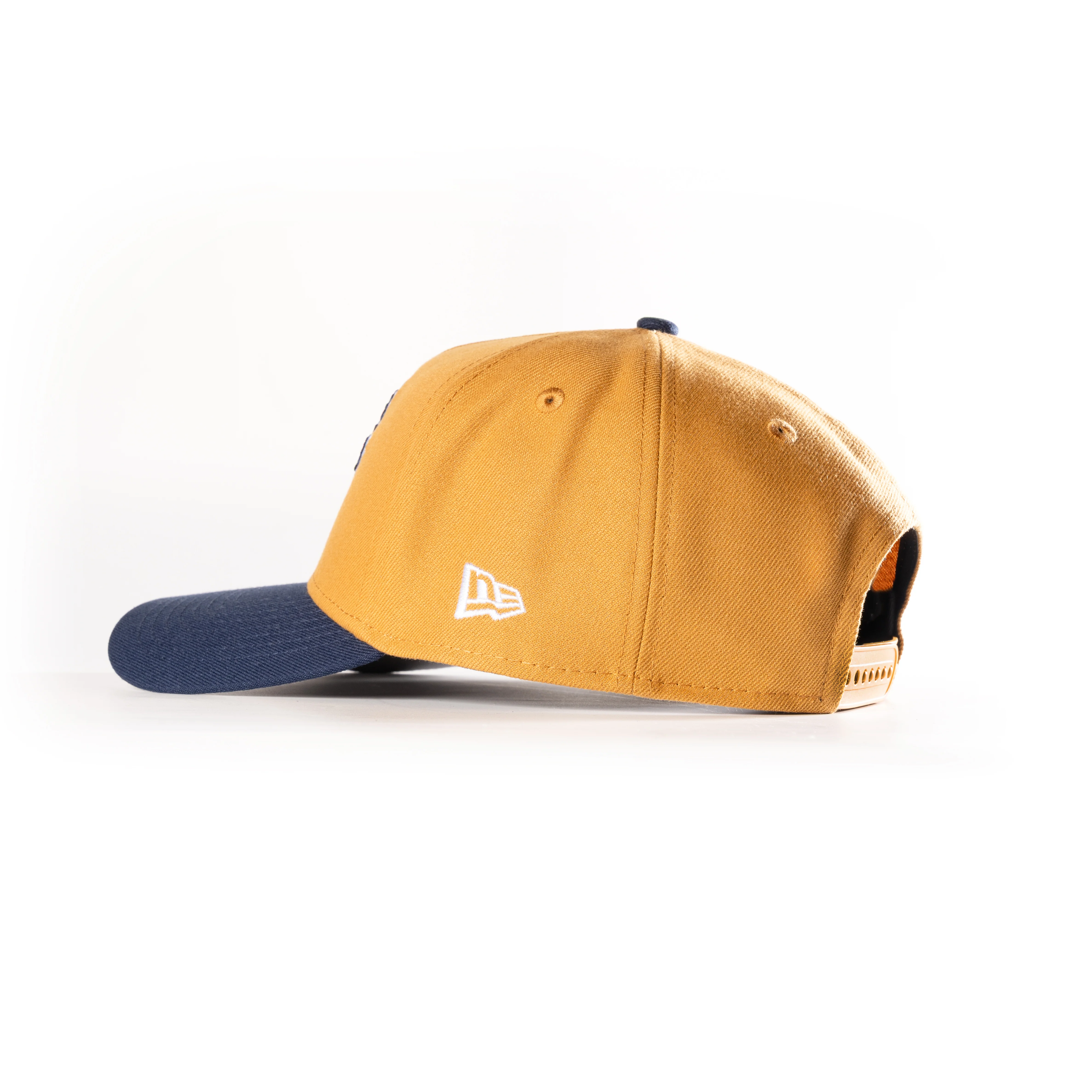 TORONTO BLUE JAYS DOCKSIDE ALE 2025 WORLD SERIES 9FORTY A-FRAME SNAPBACK HAT - Image 2