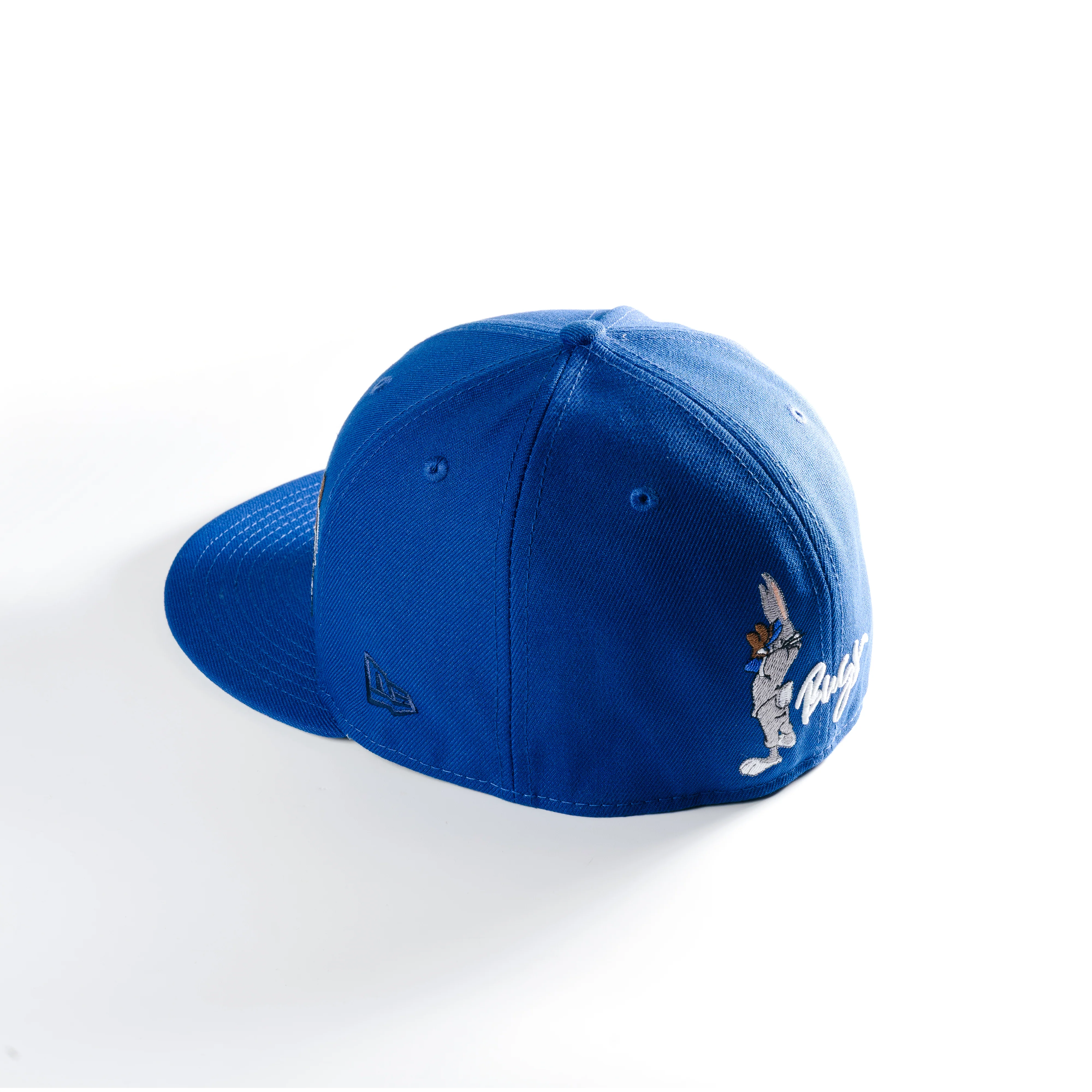 TORONTO BLUE JAYS LOONEY TUNES 59FIFTY FITTED HAT - Image 3