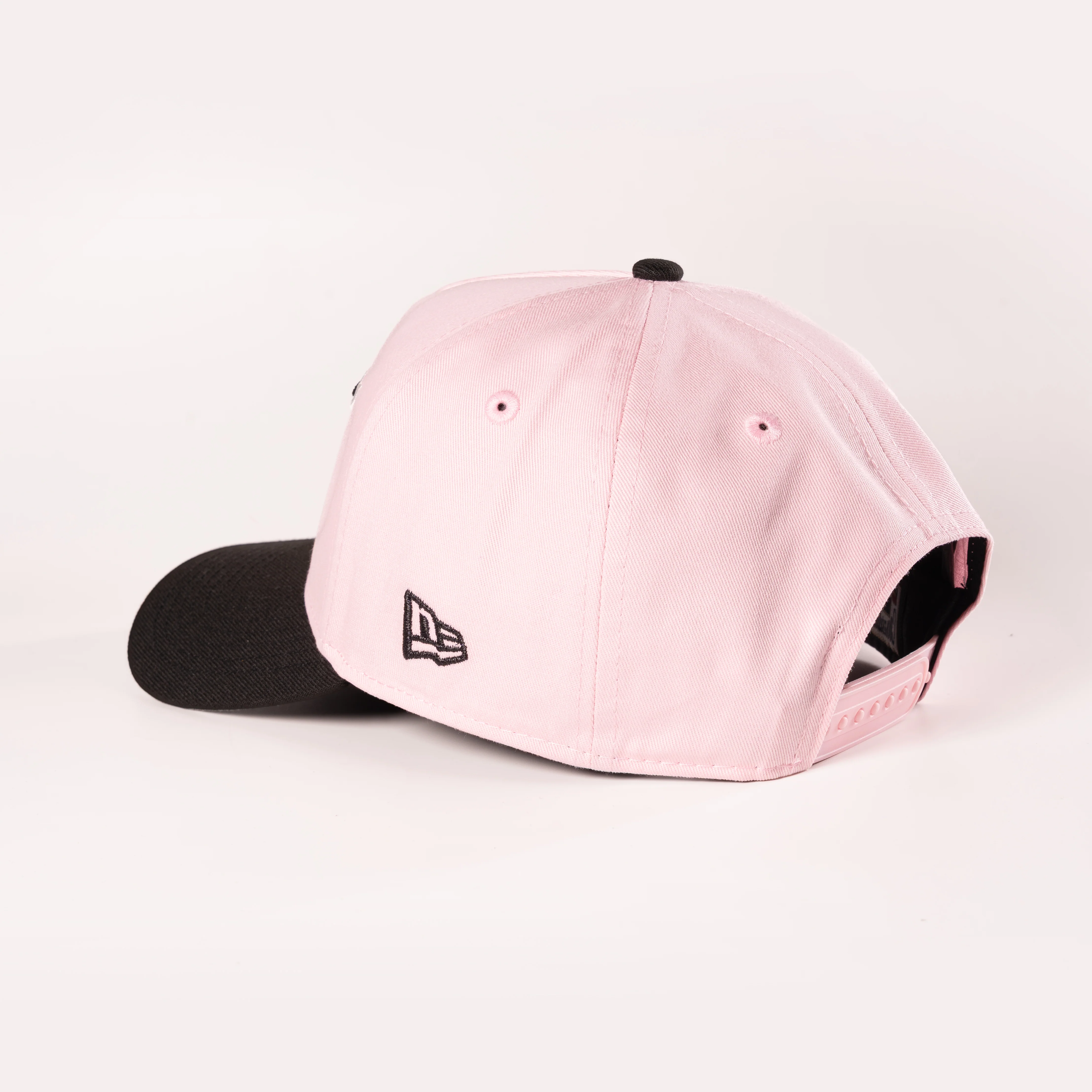 TORONTO BLUE JAYS PINK BUBBLE GUM 9FORTY A-FRAME SNAPBACK HAT - Image 2