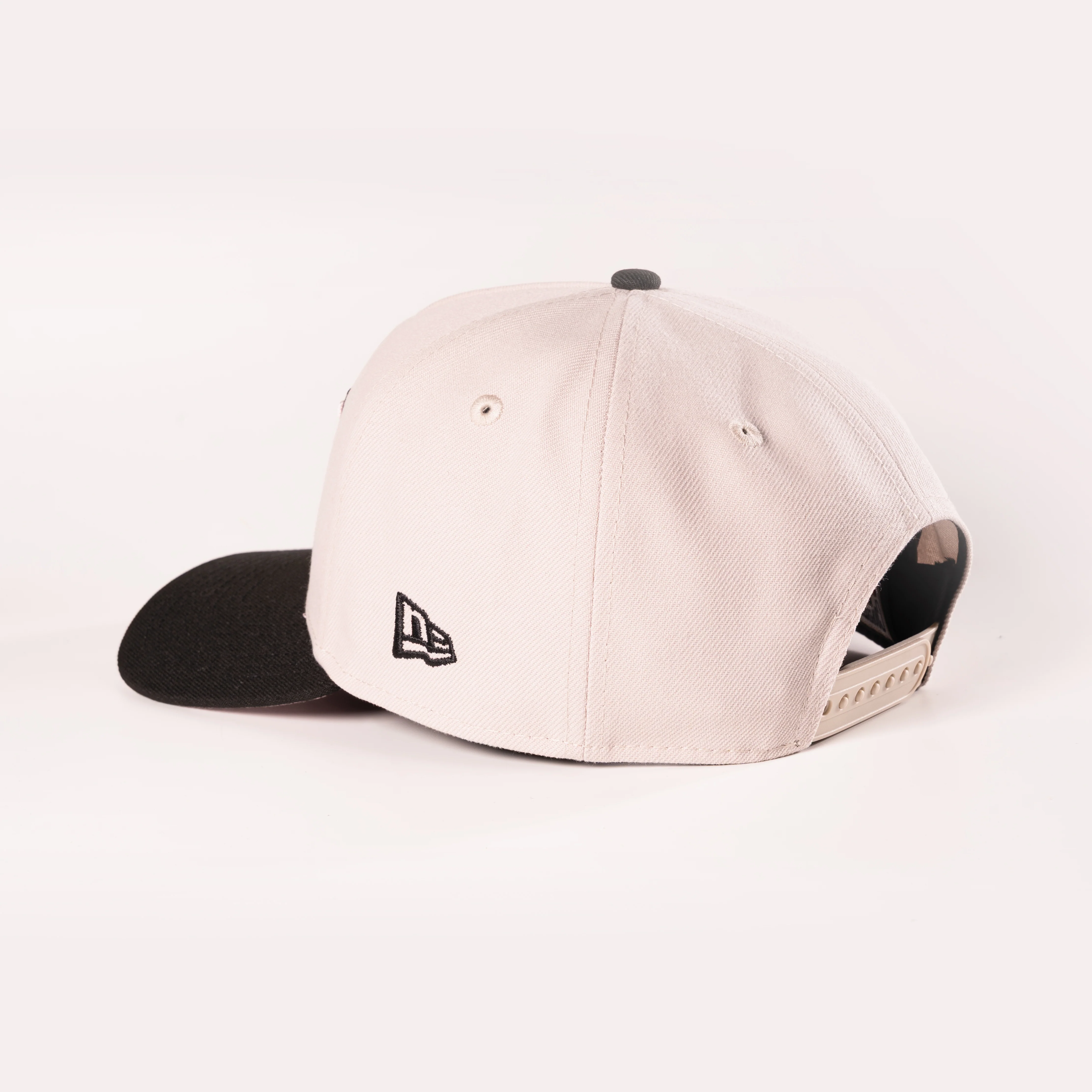 TORONTO BLUE JAYS PINK TOOTHPASTE 9FORTY A-FRAME SNAPBACK HAT - Image 2