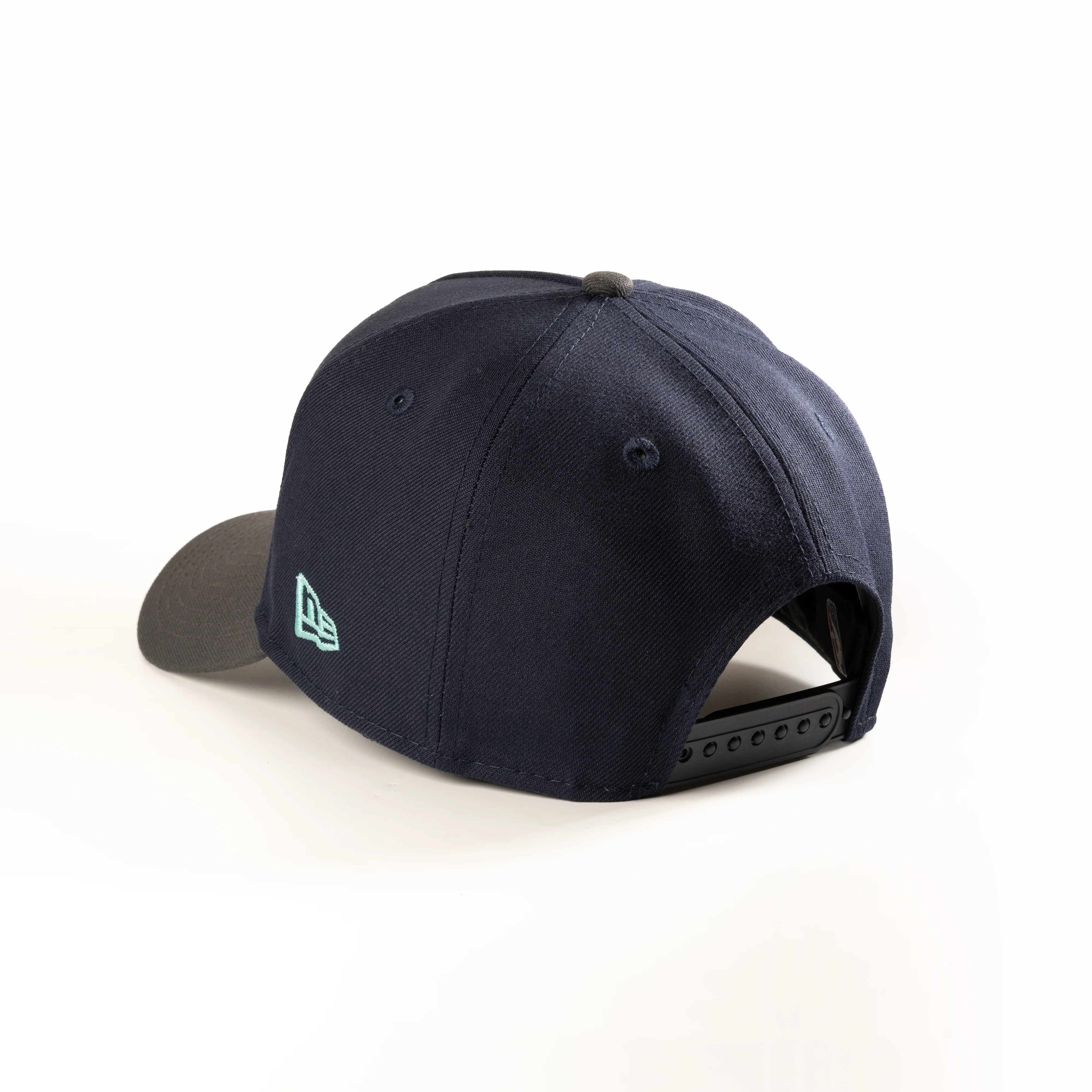 TORONTO RAPTORS TR 9FORTY A-FRAME SNAPBACK HAT - Image 2
